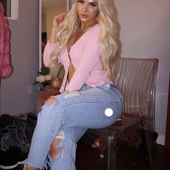 pearl cardigan in pink - Picture 2 of 3